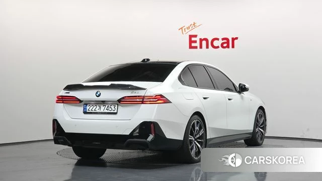 BMW 5 Series (G60) id 3841640 из Кореи 12