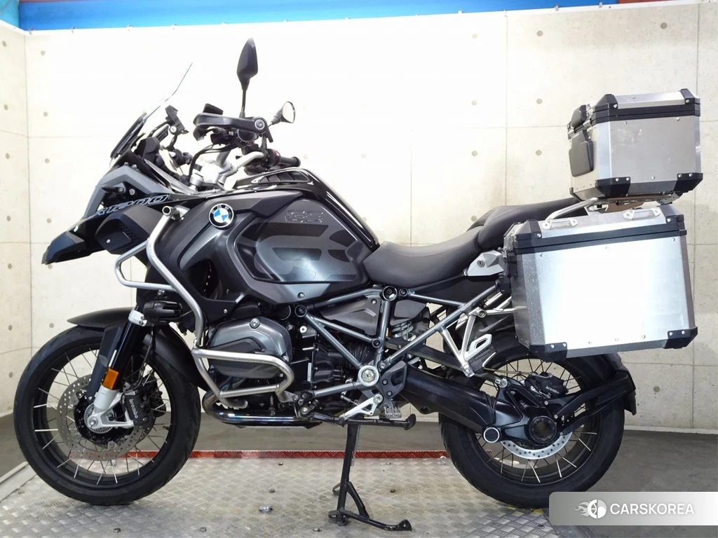 Проданный BMW R1200GS ADVENTURE 2017 из Японии, фото 2