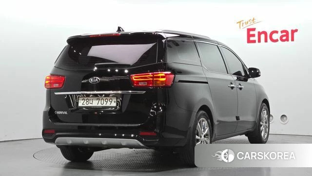 Kia The New Carnival id 4269108 из Кореи 12