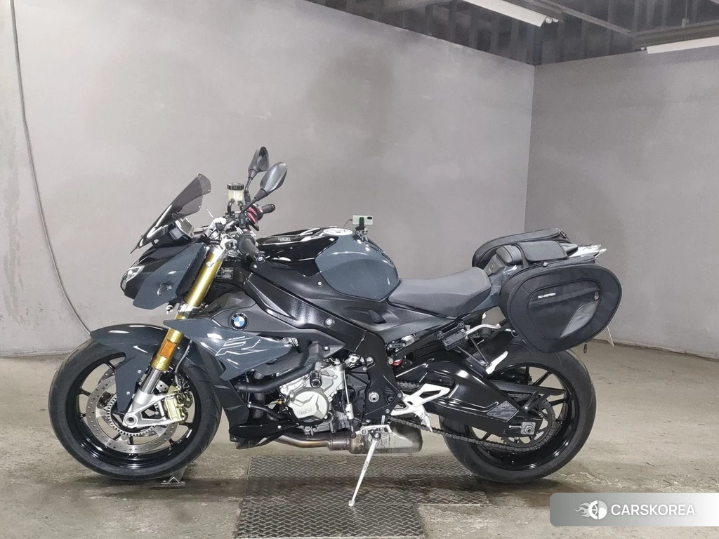 Проданный BMW S1000R 2018 из Японии, фото 2