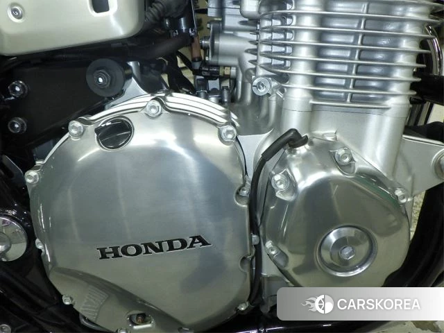 Engine photo