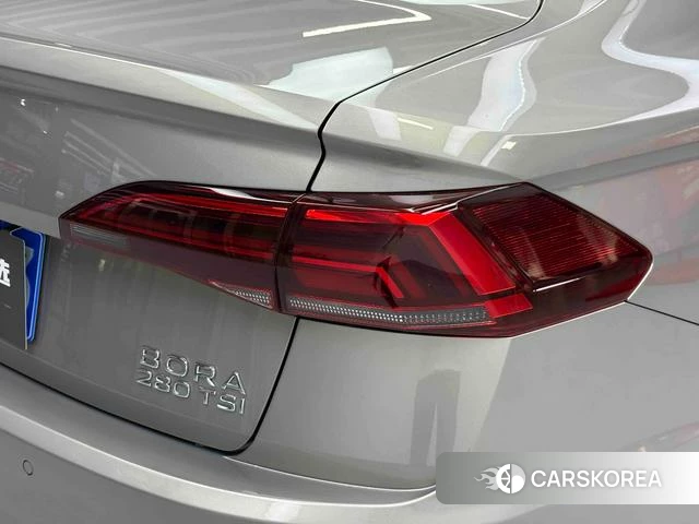 Volkswagen Bora id 4374715 из Китая 12