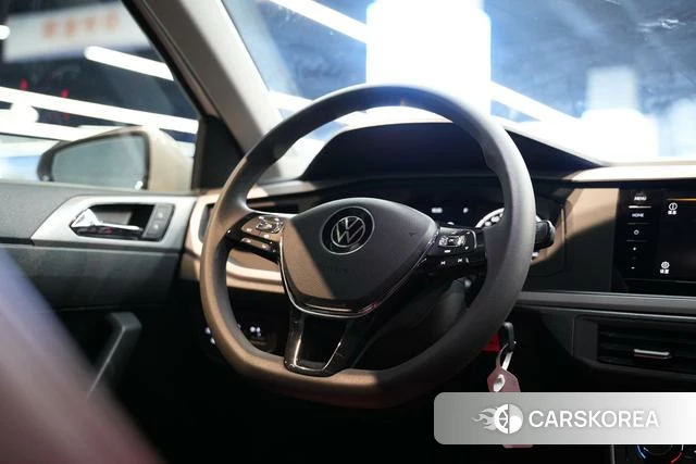 Volkswagen Polo id 4258641 из Китая 12