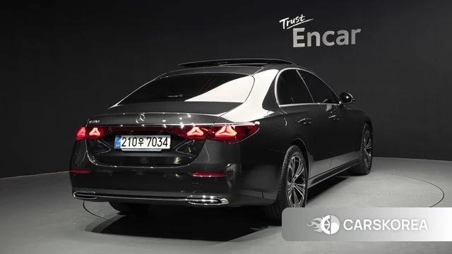 Mercedes-Benz E-Class W214 id 4229792 из Кореи 12
