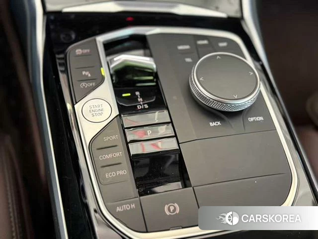 BMW 3 series 2023 Белый из Китая, фото 2