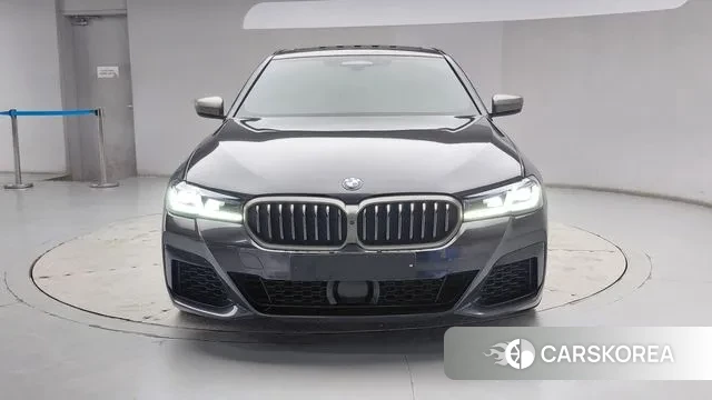 BMW 5 Series (G30) id 3448714 из Кореи 12