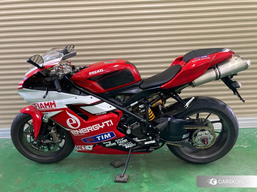 Проданный Ducati 1198 2010 из Японии, фото 2
