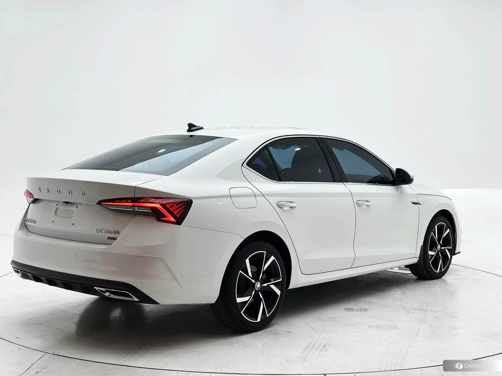 Skoda Octavia id 4473708 из Китая 12