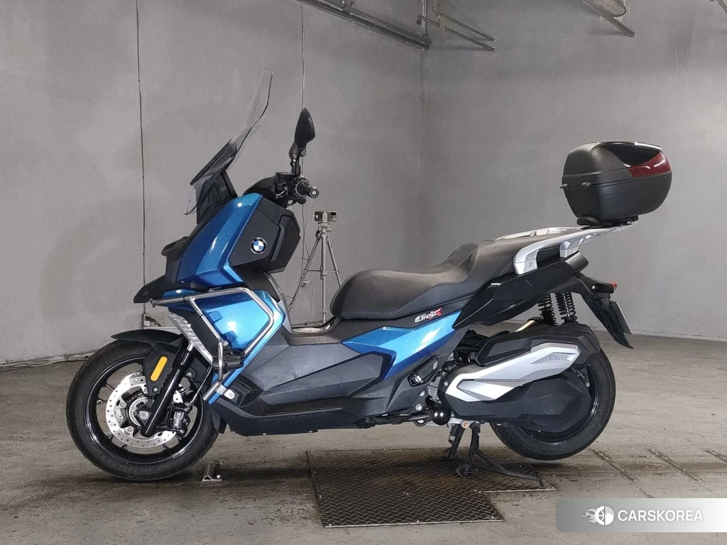 Проданный BMW C400X 2019 из Японии