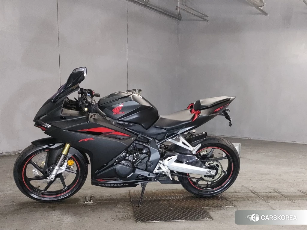 Проданный Honda CBR250RR 2017 из Японии, фото 2