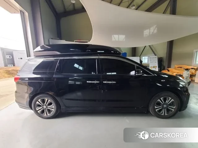 Kia The New Carnival 2018 Черный из Кореи, фото 2
