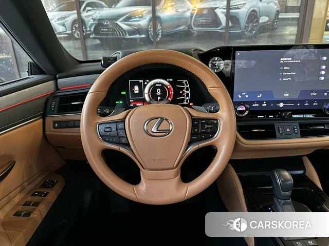Lexus ES 2025 Белый из Китая, фото 6
