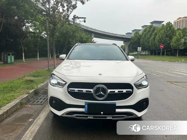 Mercedes-Benz GLA 2022 Белый из Китая, фото 2