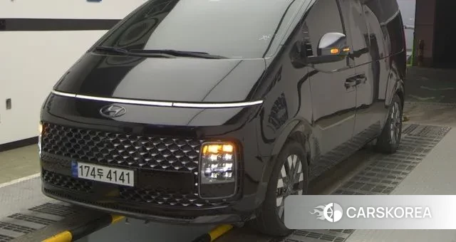 Hyundai Staria 2022 Черный из Кореи, фото 5