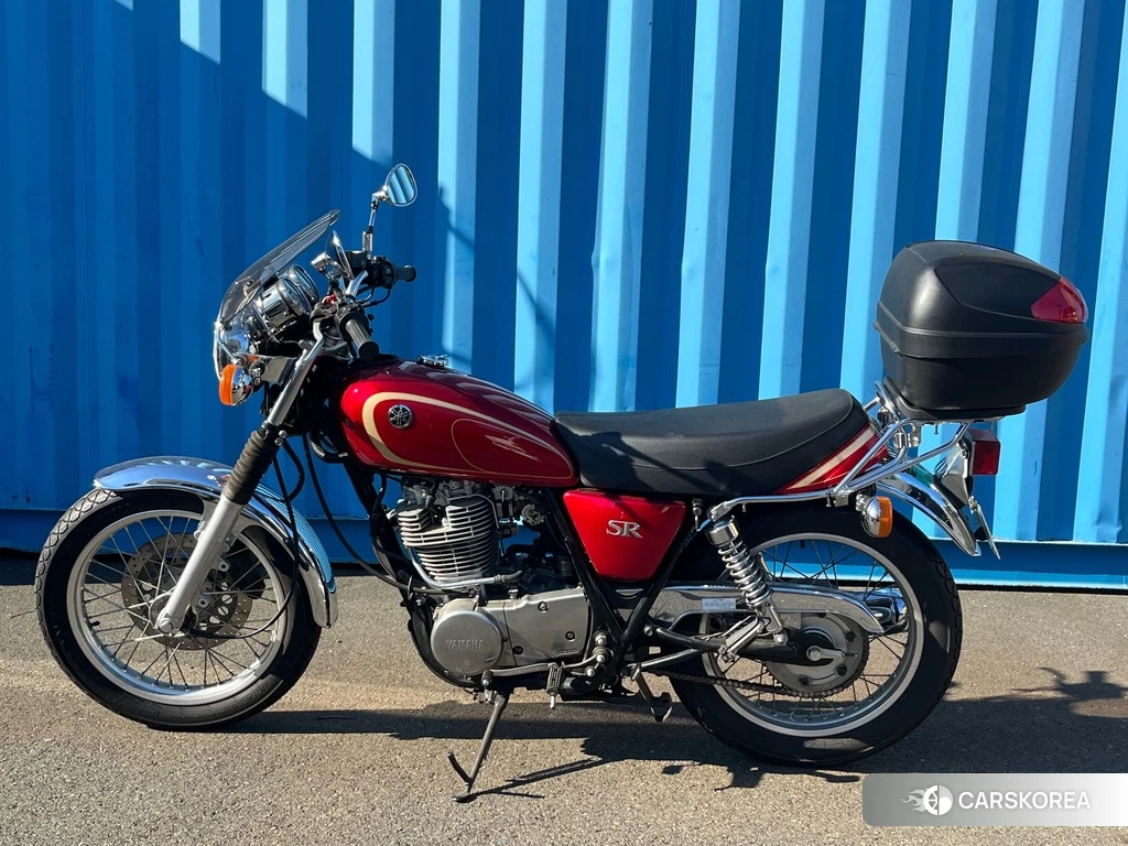 Проданный Yamaha SR 400 2011 из Японии