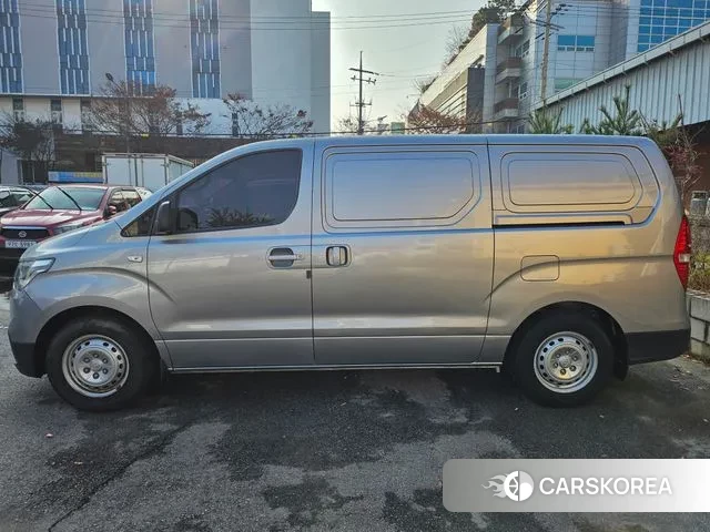 Hyundai The New Grand Starex 2018 Серебряный из Кореи, фото 2