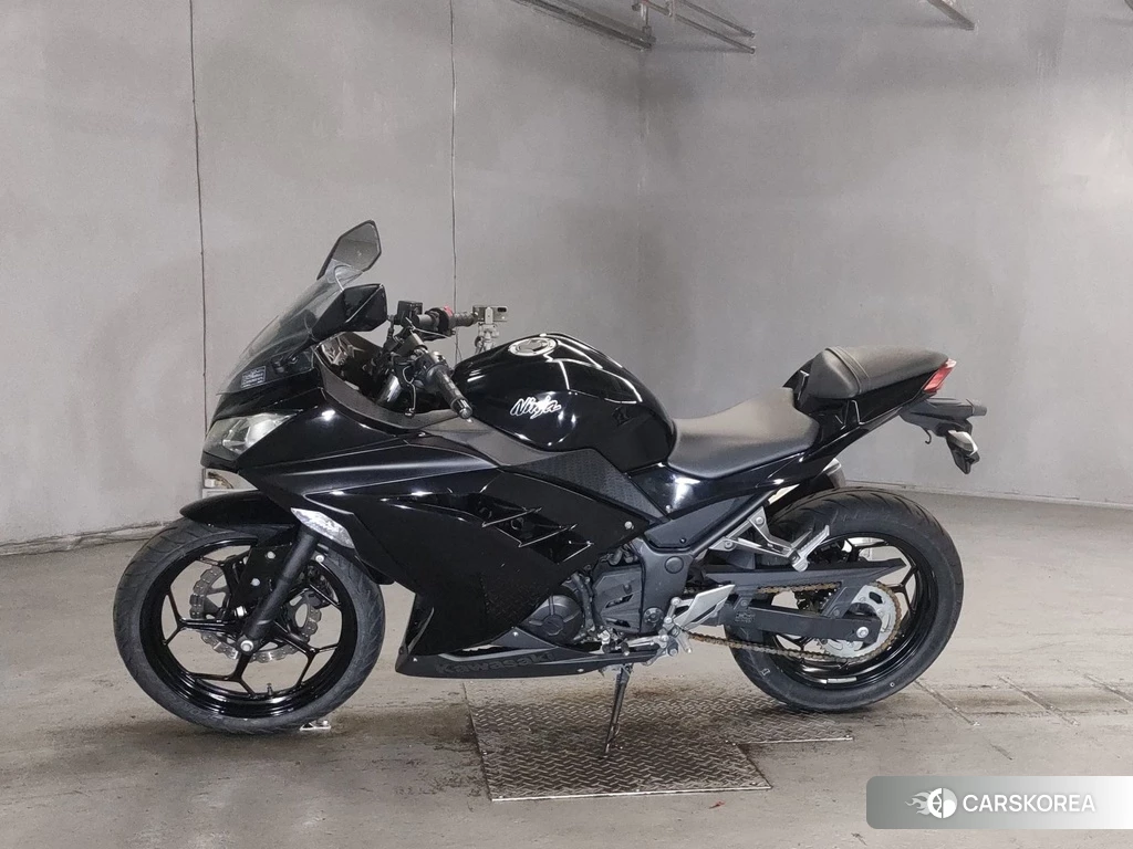 Проданный Kawasaki NINJA 250 2014 из Японии, фото 2