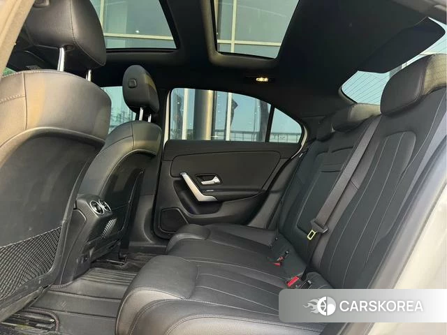 Mercedes-Benz Class A 2022 Белый из Китая, фото 3