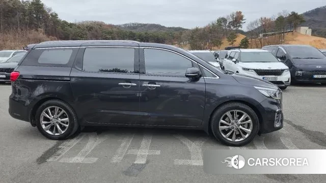 Kia The New Carnival id 3733349 из Кореи 12