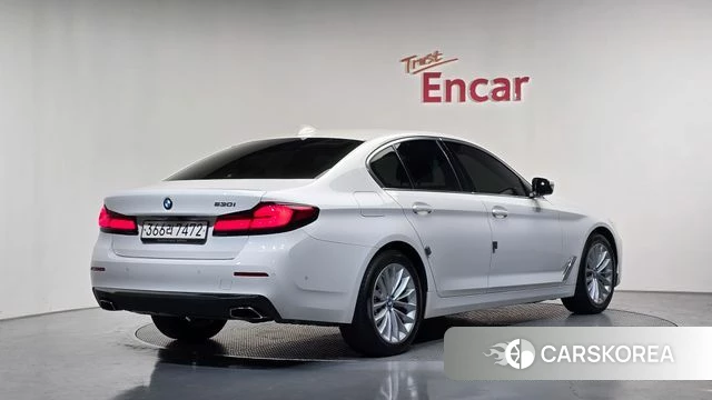 BMW 5 Series (G30) id 4872622 из Кореи 12