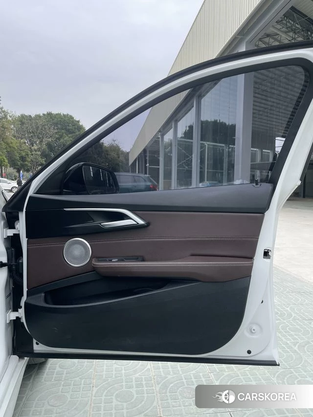 BMW 1 series id 4260570 из Китая 12