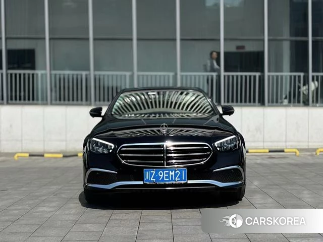 Mercedes-Benz E-class 2022 Черный из Китая, фото 2