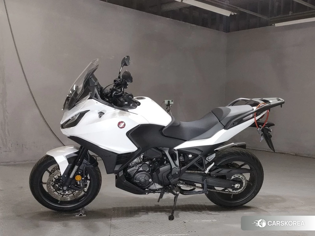 Проданный Honda NT1100 2022 из Японии, фото 2