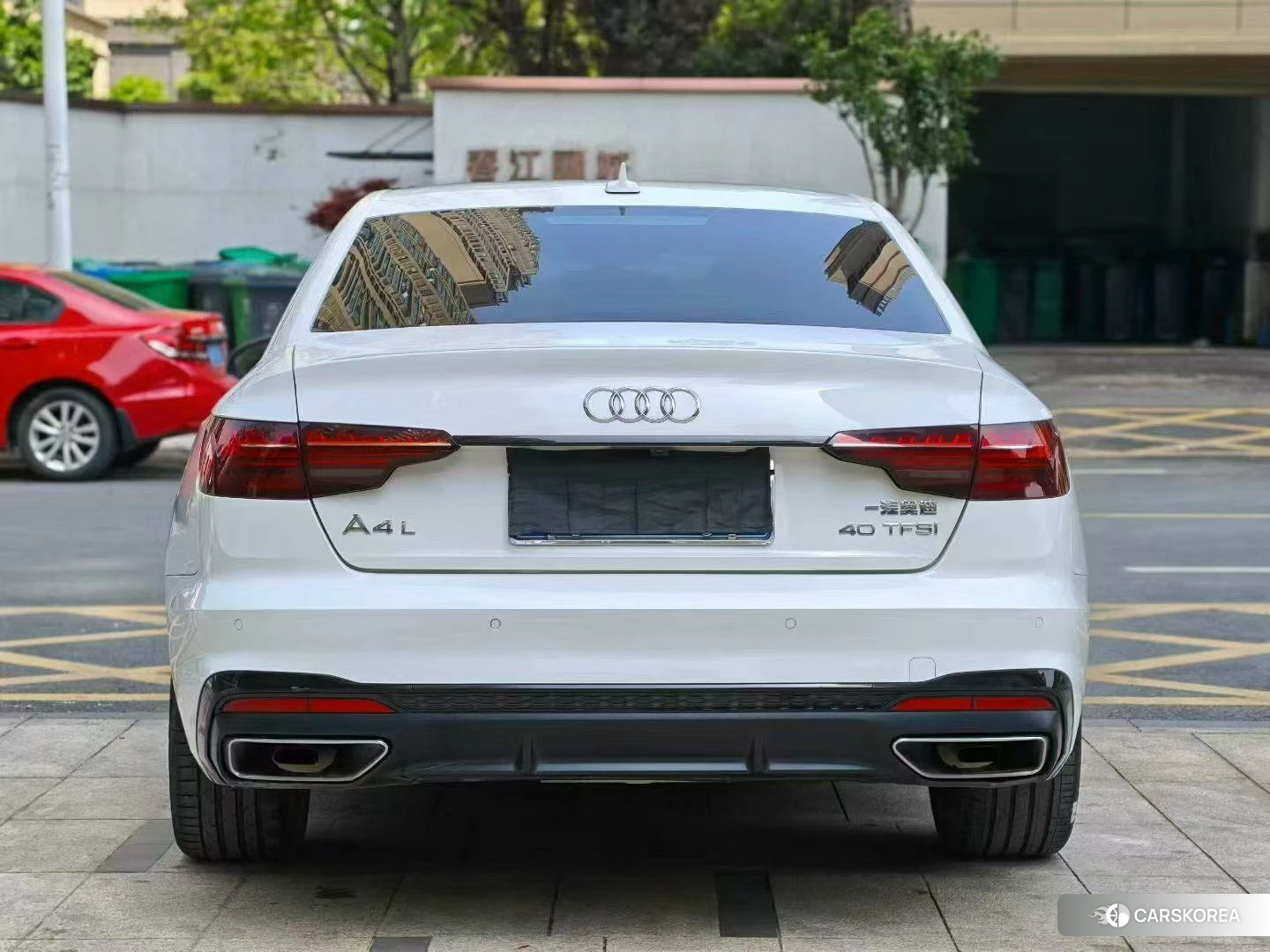 Audi A4L 2021 Белый из Китая, фото 2