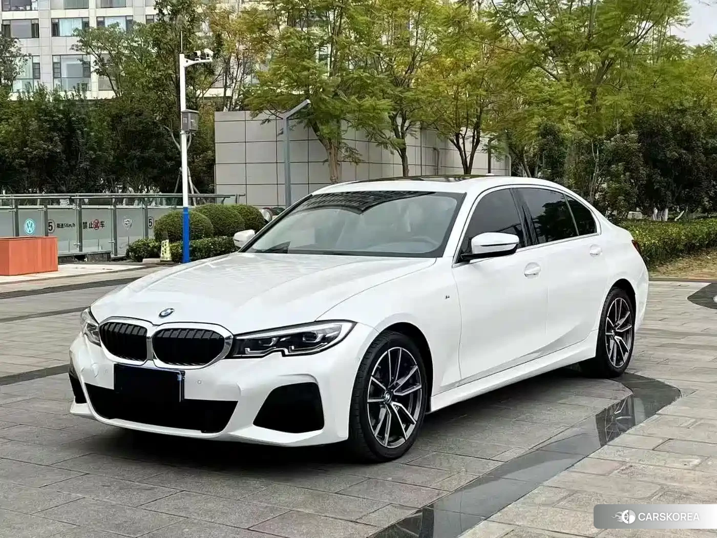 BMW 3 series 2020 Белый из Китая, фото 2