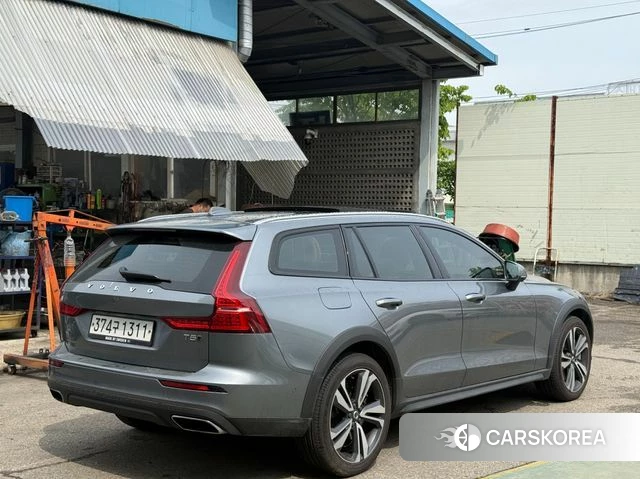 Volvo V60 Cross-Country 2nd Generation id 4310558 из Кореи 12
