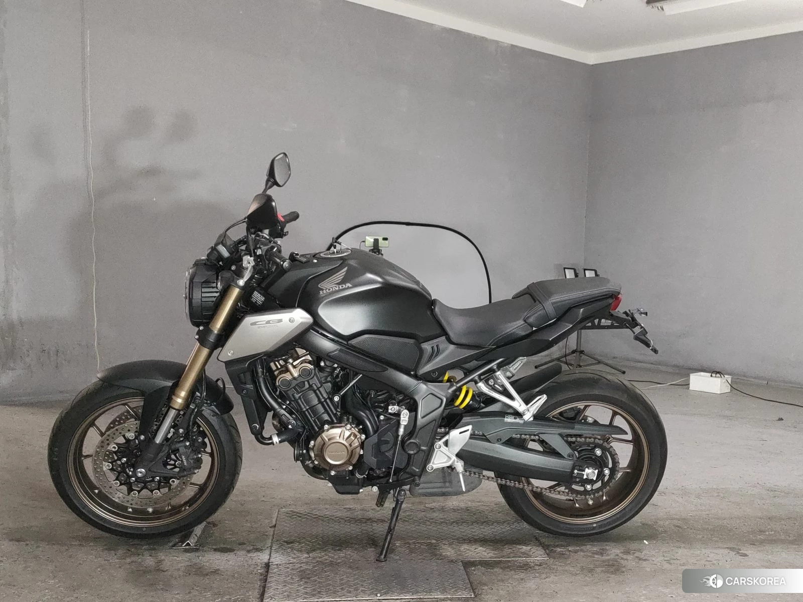Проданный Honda CB650R 2022 из Японии