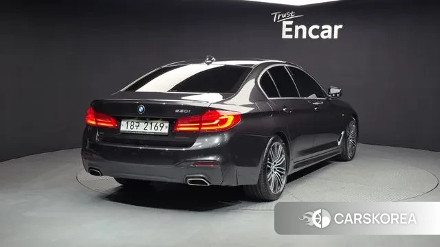 BMW 5 Series (G30) id 3583191 из Кореи 12