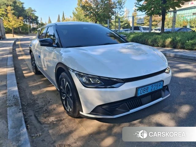 Kia EV6 id 4942531 из Кореи 12