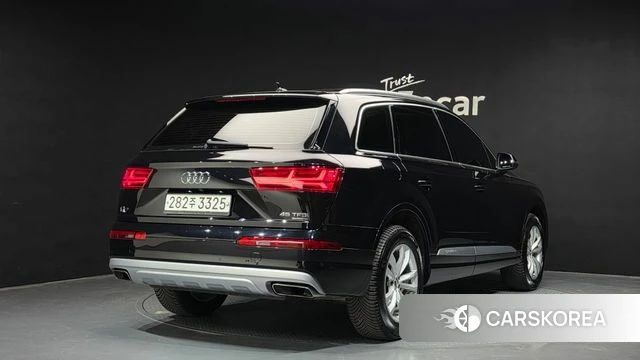Audi Q7 (4M) id 3905282 из Кореи 12