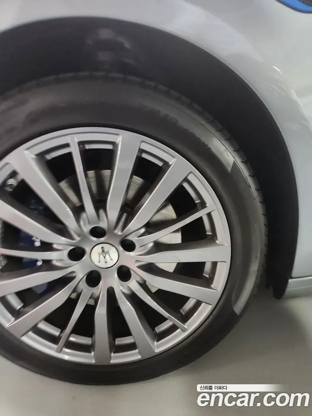 Maserati Ghibli id 2740603 из Кореи 9