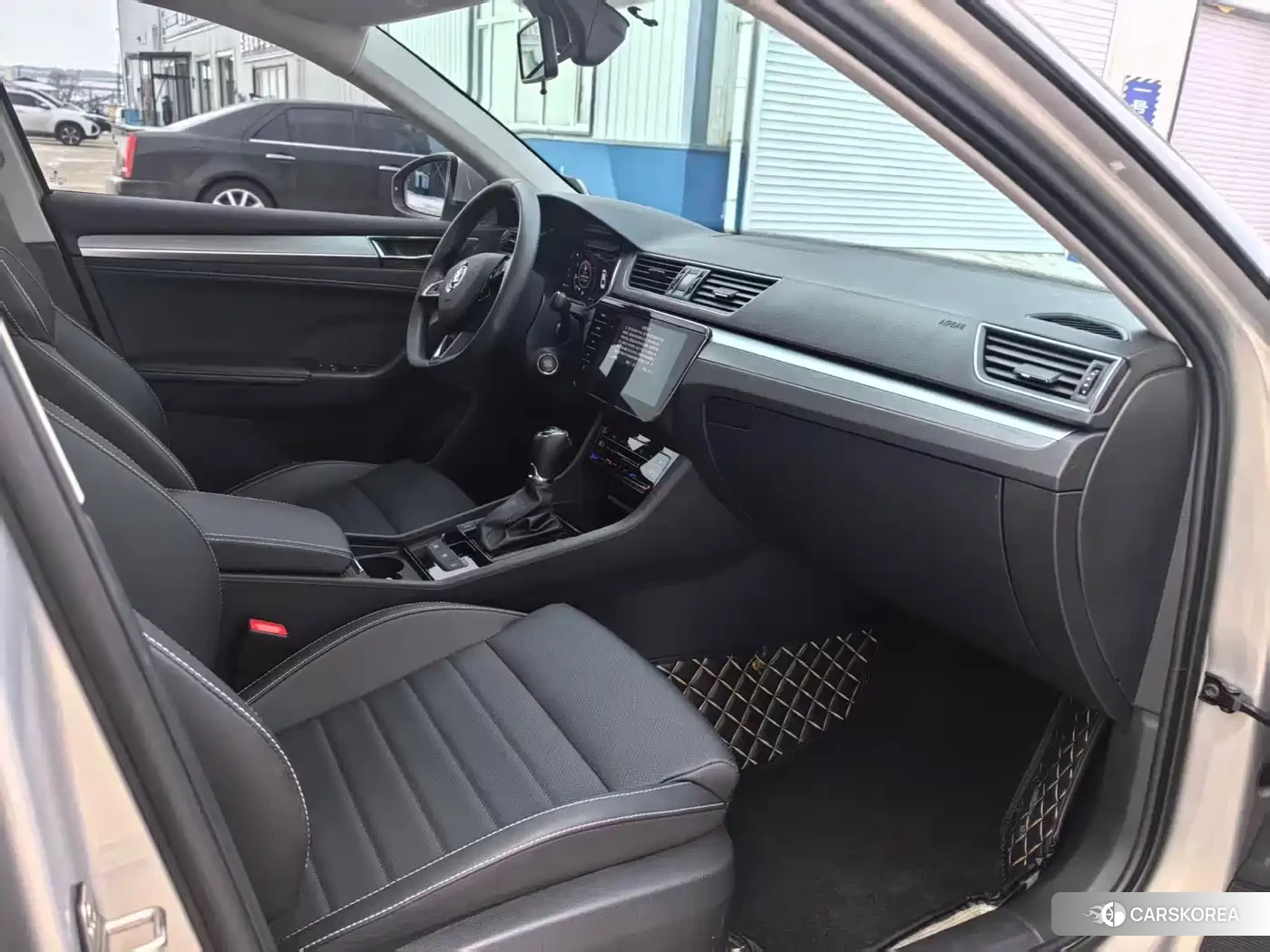 Skoda Superb id 4589325 из Китая 12