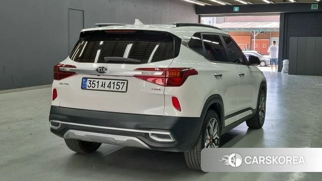 Kia Seltos id 4284027 из Кореи 10