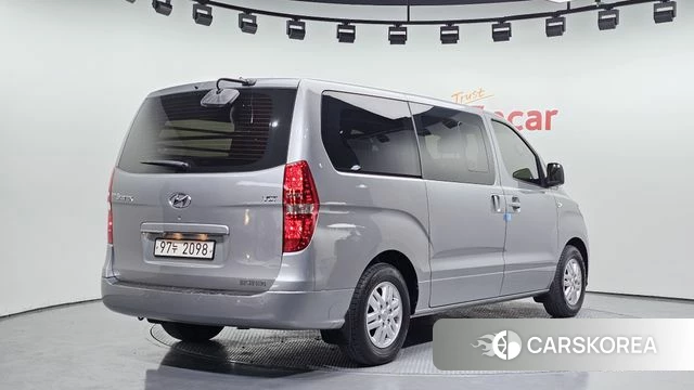 Hyundai The New Grand Starex id 4187860 из Кореи 12