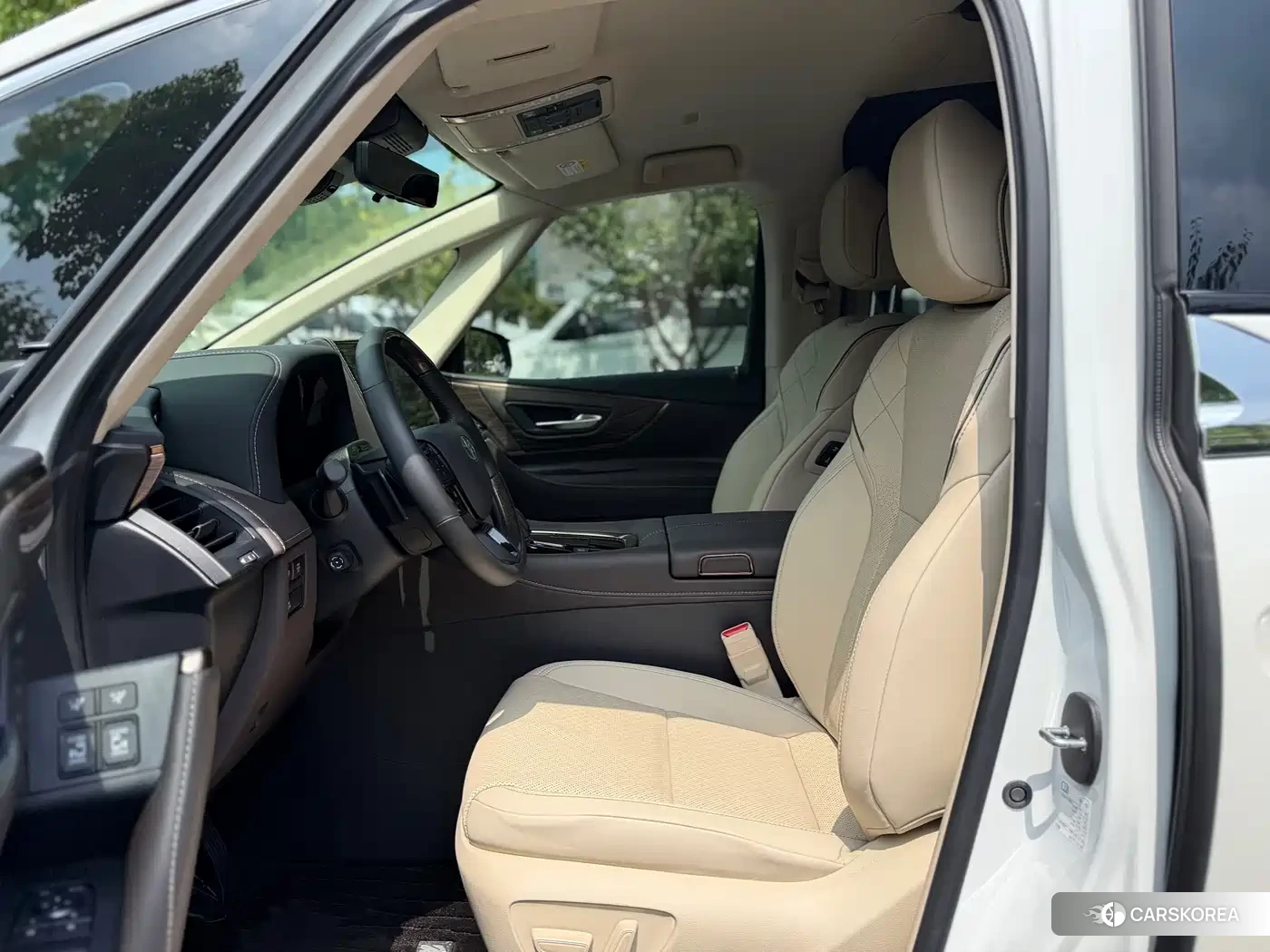 Toyota Elfa id 4685957 из Китая 12