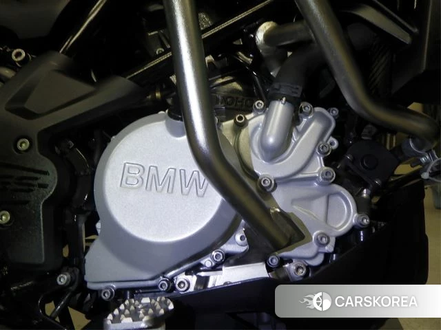 Engine photo