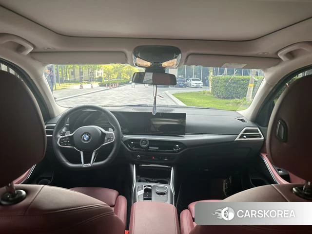 BMW 3 series 2025 Черный из Китая, фото 2