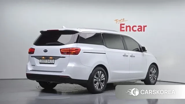 Kia The New Carnival id 3330401 из Кореи 12