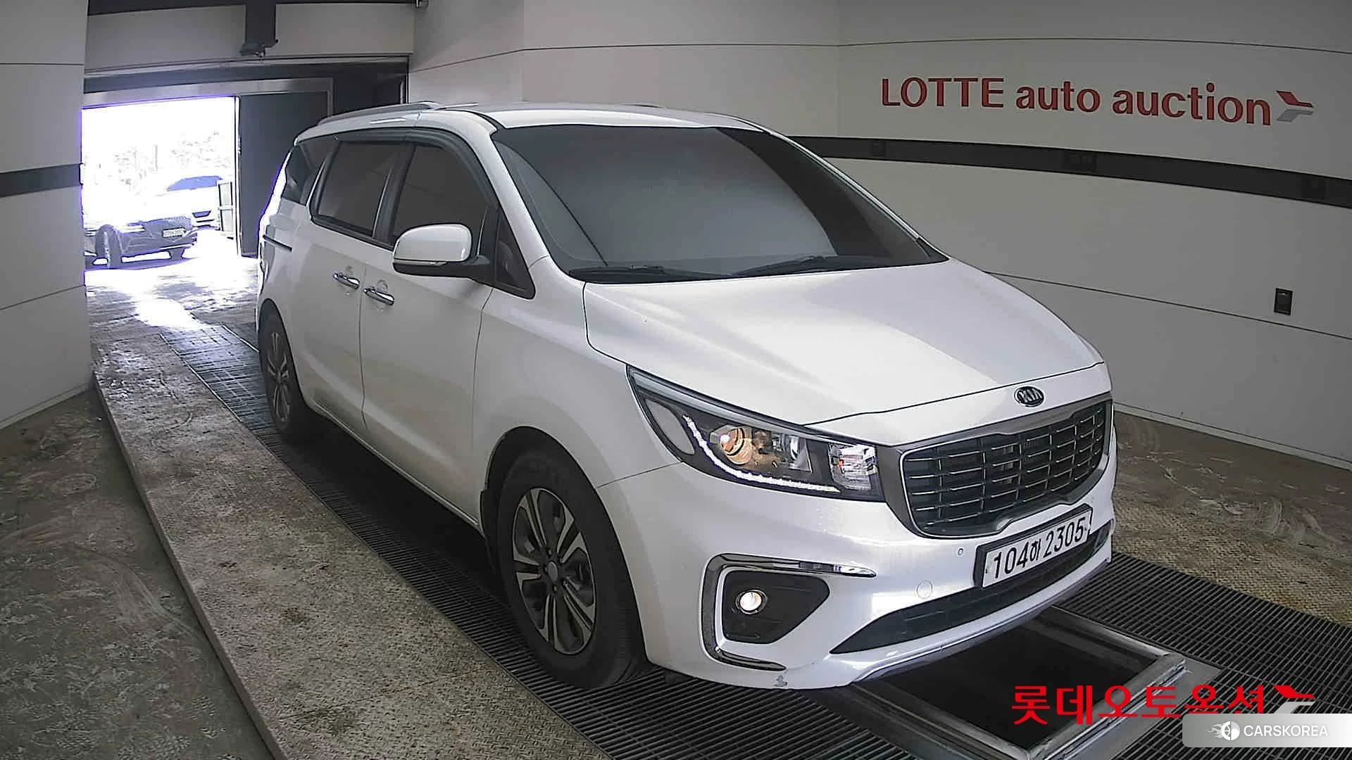 Kia Carnival id 3869441 из Кореи 12