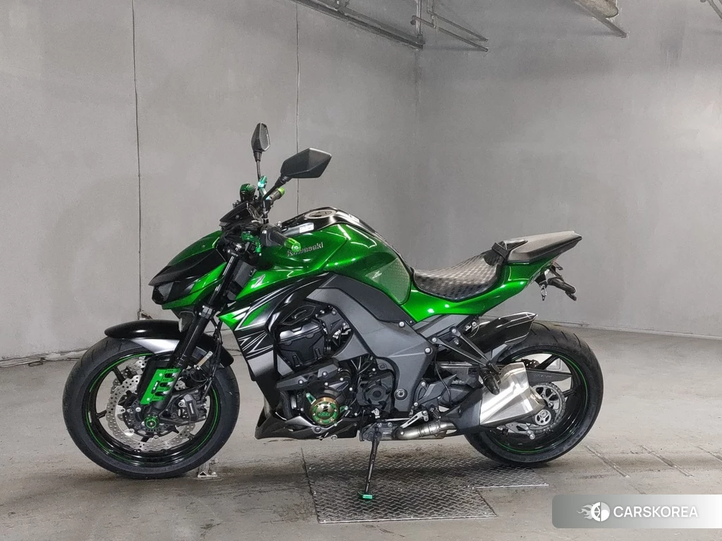 Проданный Kawasaki Z1000 2019 из Японии