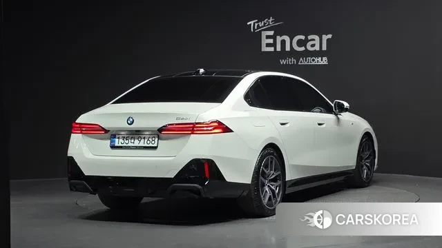 BMW 5 Series (G60) id 3554746 из Кореи 12