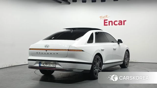 Hyundai Grandeur Hybrid (GN7) id 3891840 из Кореи 12