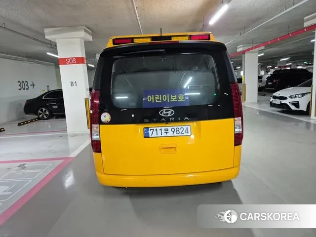 Hyundai Staria id 3533799 из Кореи 8