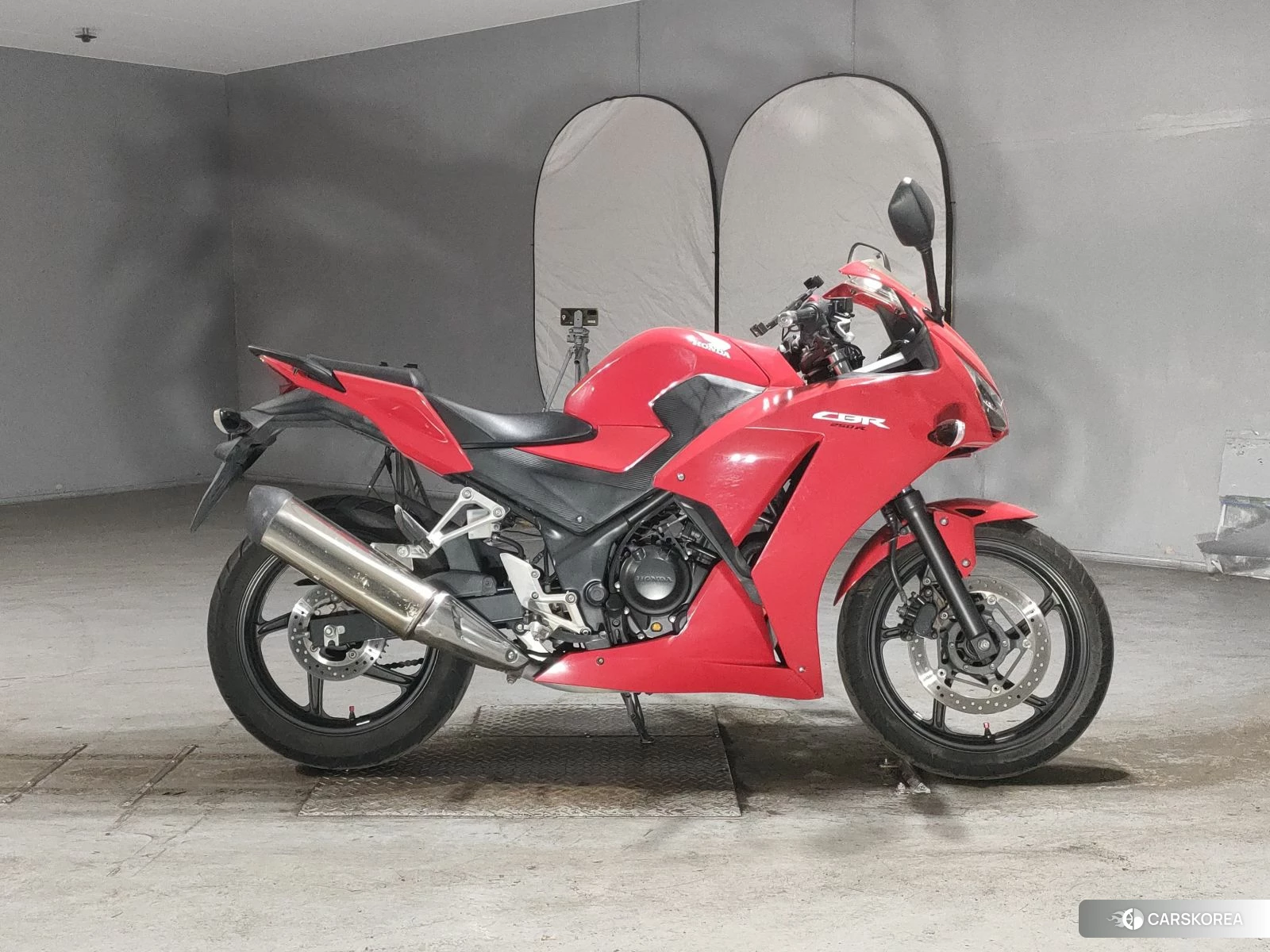 Проданный Honda CBR250R 2015 из Японии