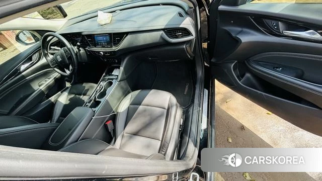 Buick Regal 2023 Черный из Китая, фото 2