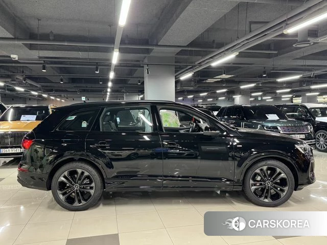 Audi Q7 (4M) 2026 Черный из Кореи, фото 6